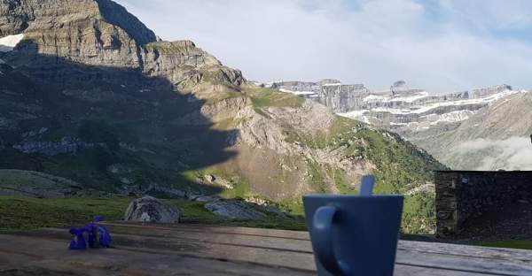 Un café bien mérité après une balade dans les Hautes Pyrénées