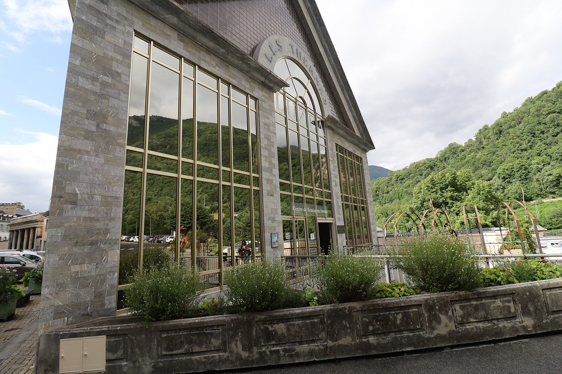 thermes proches du camping le hounta